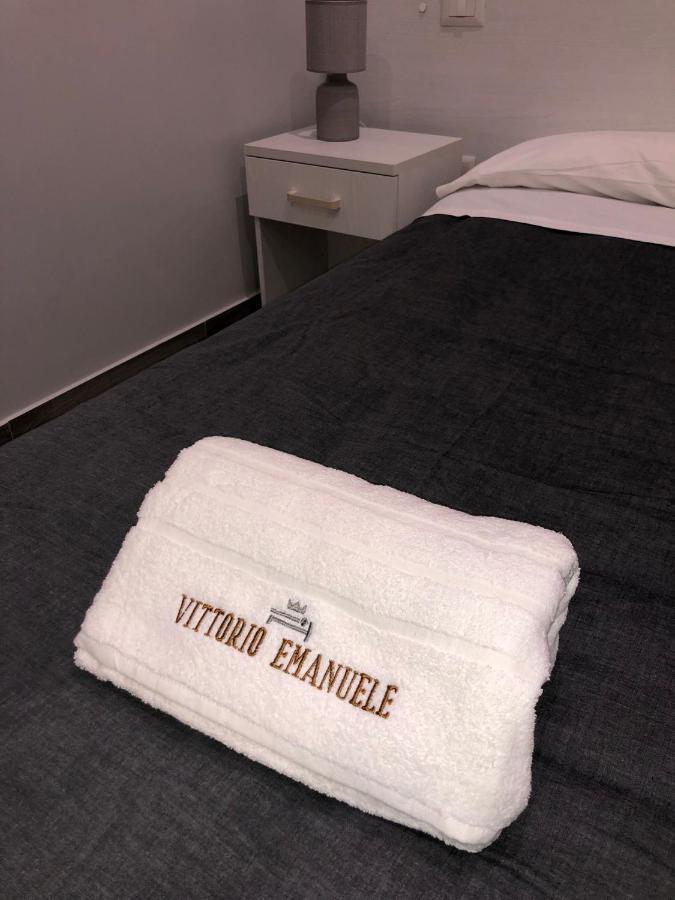 B&B Vittorio Emanuele Ciro Marina Bagian luar foto