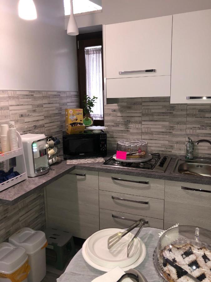 B&B Vittorio Emanuele Ciro Marina Bagian luar foto