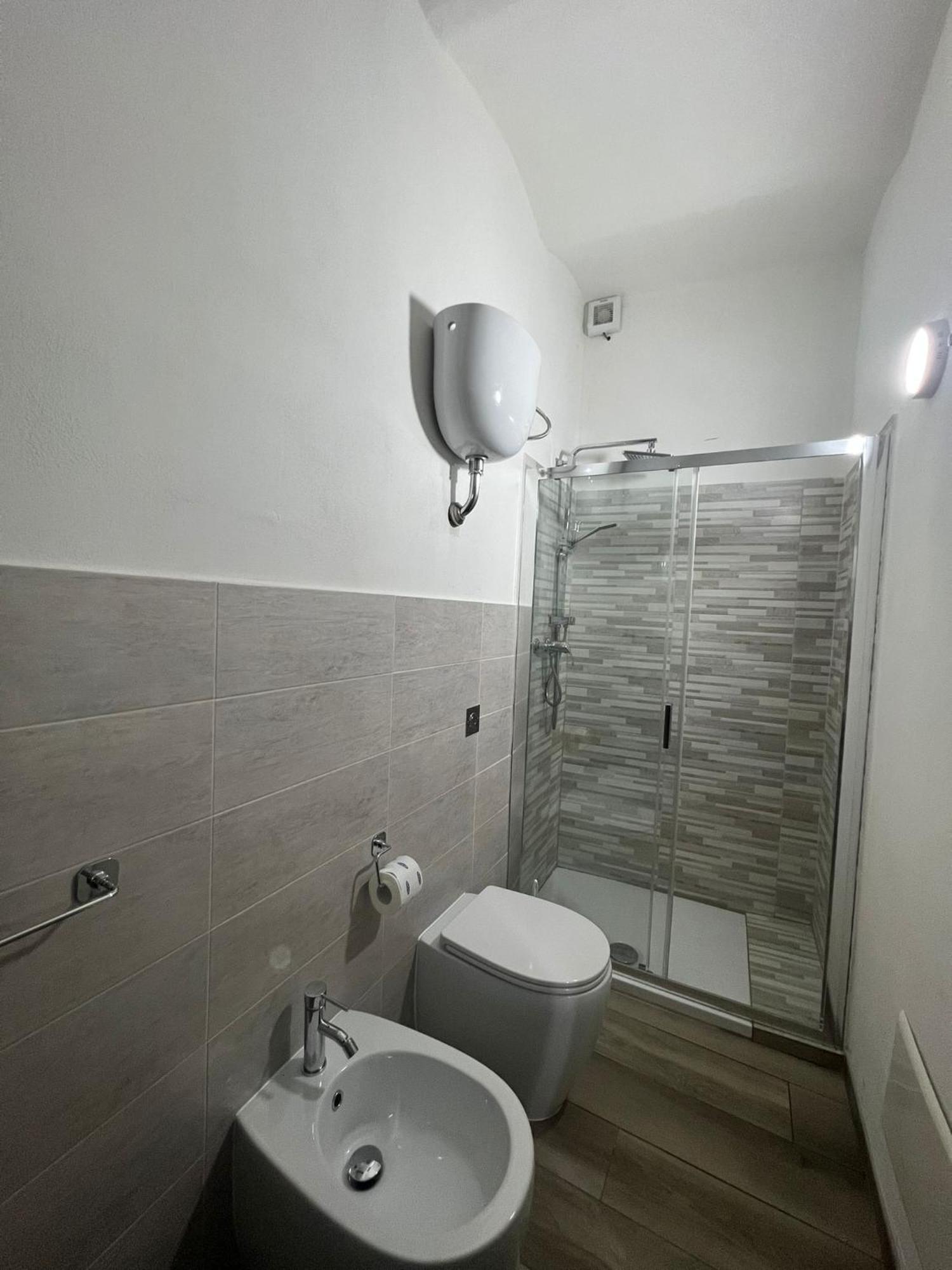 B&B Vittorio Emanuele Ciro Marina Bagian luar foto